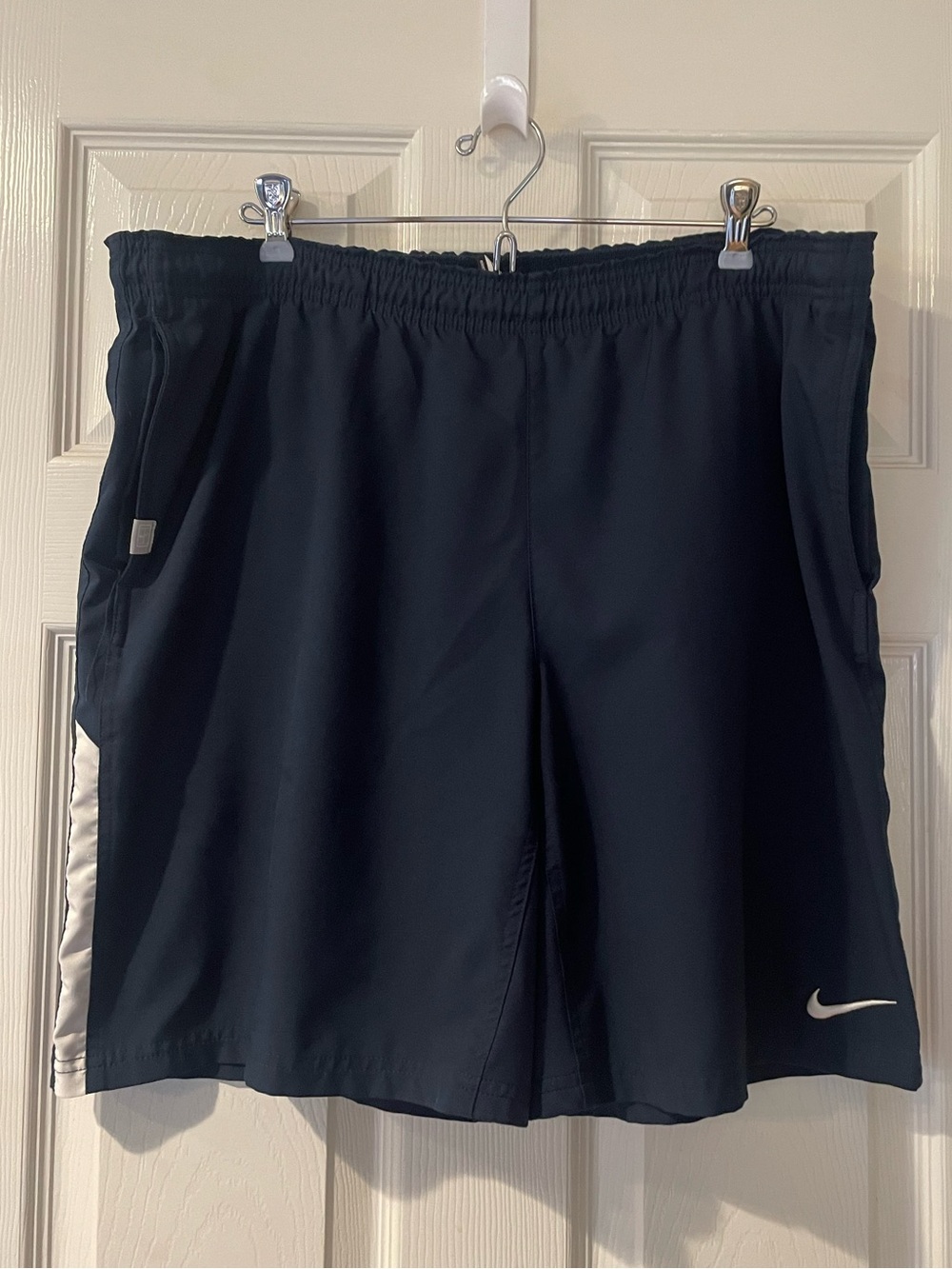 Nike tennis shorts, navy large